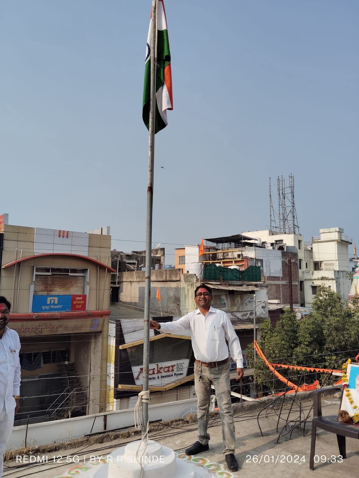 Security personnel unity and flag celebration at Sardo Security Nanded